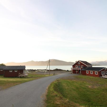 Toftenes Sjohuscamping Alsvåg Eksteriør billede